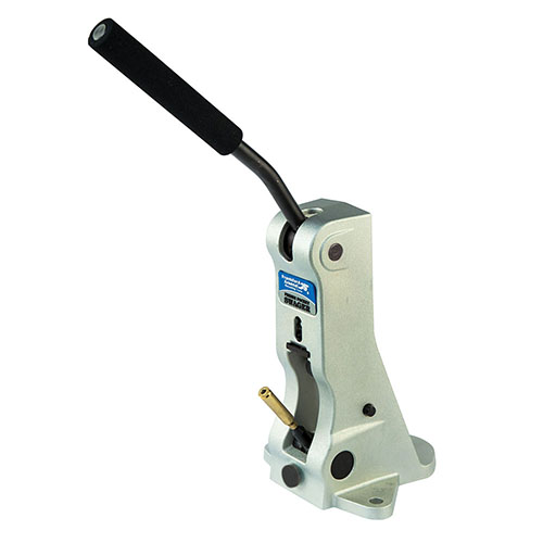 Completa il tuo banco di ricarica con il Frankford Arsenal Primer Pocket Swager, facile da usare e progettato per rimuovere il military crimp con precisione.