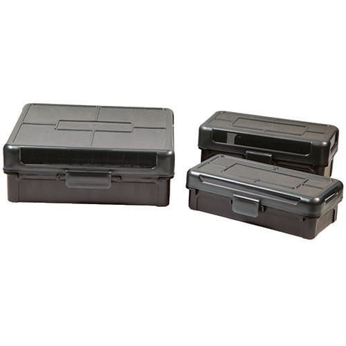 Die Frankford Arsenal Hinge-Top Ammo Box ist stapelbar, hat ein robustes mechanisches Scharnier und bietet Platz für ein ID-Label – ideal für deine Munition!