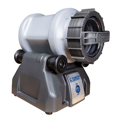 Der Frankford Arsenal Platinum Series Rotary Tumbler Lite ist kompakt, fasst bis zu 300 .223-Hülsen, hat eine einfache ON/OFF-Funktion und ist perfekt für Edelstahl-Pins.