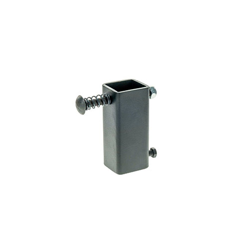 Le Caldwell T-Post Plate Hanger en acier te permet de suspendre facilement tes cibles en acier AR500 sur n'importe quel T-post, avec le matériel inclus.