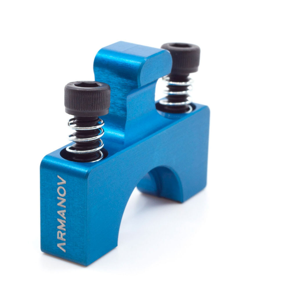 Der ARMANOV Quick Disconnect für Dillon Powder Measure ermöglicht eine schnelle und werkzeuglose Installation, ideal für den Wechsel von Pulverstäben zwischen Toolheads.