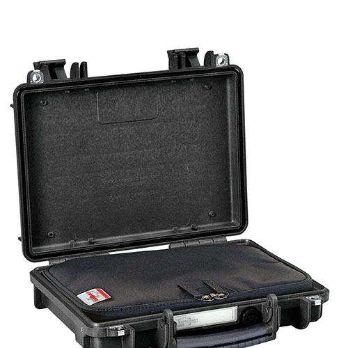 La custodia per armi 3005 di EXPLORER CASES offre protezione indistruttibile, resistenza all'acqua, e opzioni di trasporto versatile per i tuoi preziosi.