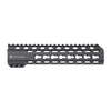 Il handguard SCHMEISSER Free Float KeyMod offre stabilità e precisione grazie all'alluminio di alta qualità e inserti in acciaio, disponibile in tre lunghezze.
