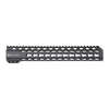 Il handguard SCHMEISSER Free Float KeyMod offre stabilità, precisione e un design elegante in alluminio di alta qualità, con inserti in acciaio per durabilità.