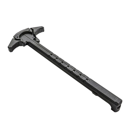 Il SCHMEISSER Ambidextrous Charging Handle, realizzato in ALU 7075 T6, offre un design ergonomico, operabilità ambidestra e fori per la gestione dei gas.