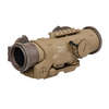 Le ELCAN 1.5-6x42mm offre une vision claire, un réticule illuminé, et un ajustement facile pour une polyvalence parfaite avec ton AR-15.