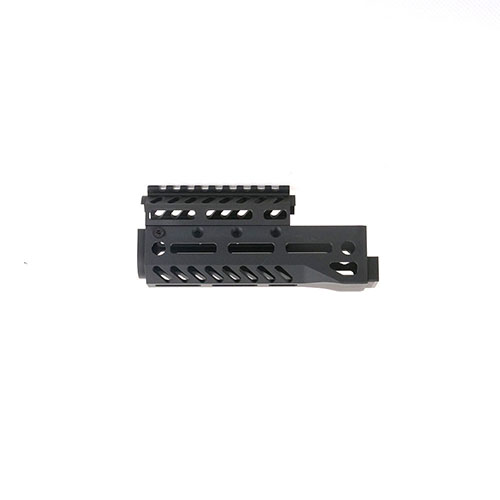 Le handguard AK M-LOK offre un ajustement parfait, des rails Picatinny et des slots M-LOK pour ajouter facilement tes accessoires préférés et personnaliser ton AK.