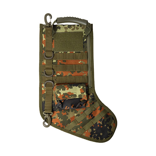 La Tactical Christmas Stocking offre un design robusto, sistema MOLLE versatile, ampio spazio interno e personalizzazione, perfetta per le festività e gli operatori.