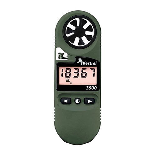 Il Kestrel 0835NV offre dati meteorologici precisi, retroilluminazione notturna, impermeabilità IP67 e sensore di pressione per cacciatori e appassionati di outdoor.