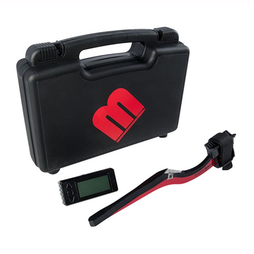 Il MagnetoSpeed V3 offre un display migliorato, modalità di sparo avanzate, opzioni di batteria flessibili e un design robusto, ideale per tiratori esperti.