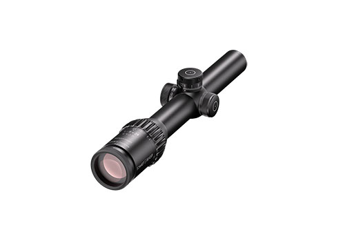 Il 1–8x24 Exos TMR offre versatilità e precisione con un ingrandimento variabile, reticolo TMR e BDC II, ideale per cacciatori e tiratori sportivi.