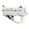 Il grilletto Timney per Ruger® 10/22® offre una sostituzione completa con alloggiamento in alluminio, peso di rilascio di 2,75 lb e installazione facile senza attrezzi.