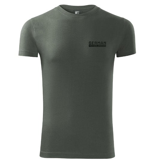 La T-shirt Everyday Warrior GTS Evolution è realizzata in cotone 100%, resistente e comoda, con un taglio sportivo e dettagli rinforzati per una vestibilità perfetta.