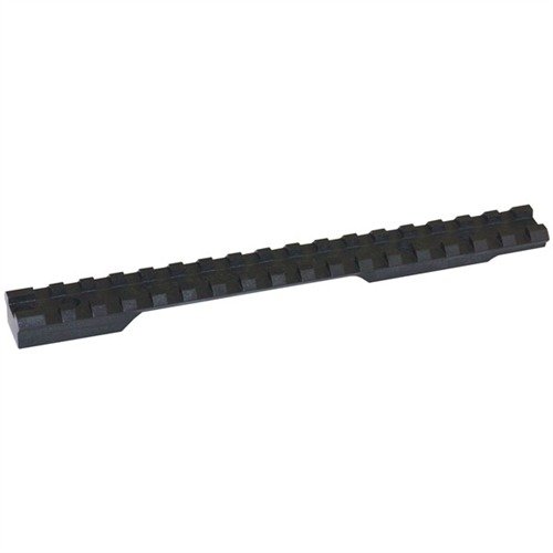 Le rail de lunette Badger Ordnance pour Remington 700 Long Action offre un angle intégré pour des tirs ultra-longs, avec une base en acier robuste et un logement de recul.