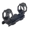 Die RECON-S Scope Mount bietet eine rocksolide Montage mit einem schnellen Abnahmesystem, das selbst unter starkem Rückstoss sicher bleibt.