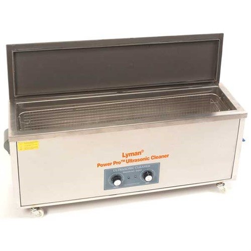 Der Turbo Sonic Power Pro reinigt schnell und gründlich mit einem 35,75" Edelstahl-Tank und 10 industriellen Transducern – perfekt für Waffen und Metallteile.