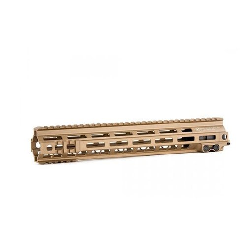 Le rail Super Modular MK4 M-LOK™ est léger, robuste et modulaire, avec des sections picatinny intégrées et une ventilation maximale pour dissiper la chaleur.