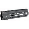 Améliore ton HK416 avec le garde-main M-LOK de Midwest Industries, en aluminium durable, offrant des options de fixation sur sept côtés et facile à installer.