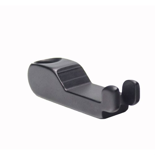 Realizzato in alluminio, questo strumento di rimozione del percussore rende veloce e semplice la manutenzione delle carabine Ruger American e Precision.