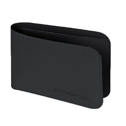 Le portefeuille Magpul DAKA Bifold est mince, résistant et spacieux, parfait pour tes cartes et billets, tout en restant discret dans ta poche.