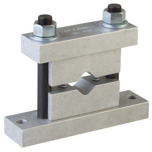 Il BARREL VISE di FARRELL INDUSTRIES è realizzato in alluminio anodizzato, offre una presa sicura per qualsiasi canna e occupa poco spazio sulla tua panca.