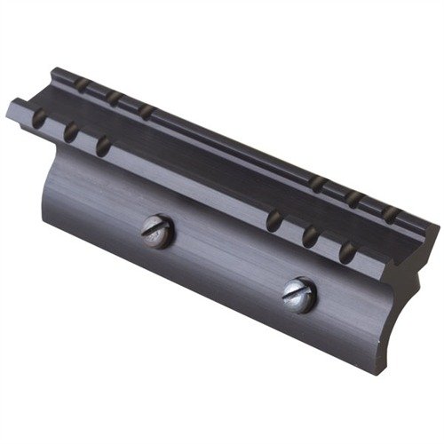 Aggiorna il tuo vintage rimfire con il MOSSBERG .22 M22 Super Side Scope Mount: facile installazione, compatibile con ottiche di varie dimensioni e mantiene i mirini originali.