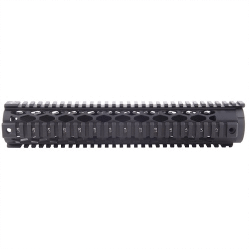Le guardie AR-15 Diamond offrono un design unico con aperture a diamante per una migliore dissipazione del calore, leggerezza e quattro guide Picatinny per accessori.