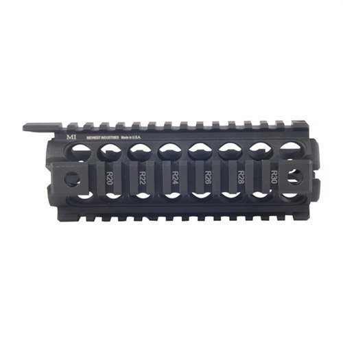Le garde-main deux pièces AR-15/M16 de Midwest Industries est facile à installer, offre 15 emplacements de montage et permet un accès rapide pour l'entretien.