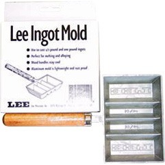 Lo stampo per lingotti Lee, realizzato in alluminio resistente alla ruggine, produce lingotti da 1/2 e 1 lb, ideale per rifusione e leghe.