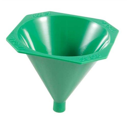 Le Powder Funnel RCBS 17 à 20 calibre évite les déversements de poudre grâce à son tube de chute, avec une surface anti-adhésive et un rebord carré pour la stabilité.
