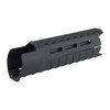 Der MAGPUL MOE-SL Carbine Handguard ist leicht, schlank und bietet optimalen Schutz vor Hitze, während er die Montage von M-LOK und Picatinny Zubehör ermöglicht.