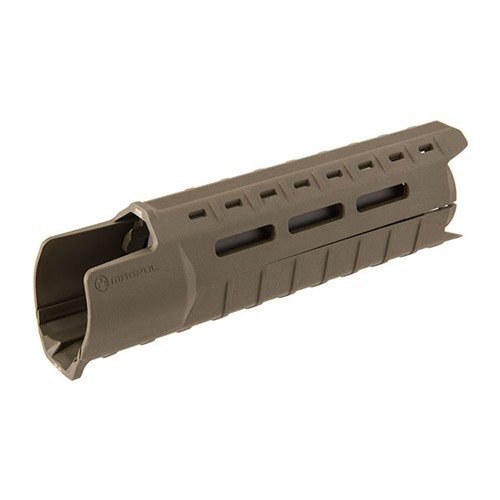 Das MOE-SL Handguard aus hitzebeständigem Polymer verbessert die Handhabung deiner Waffe, schützt vor Hitze und bietet M-LOK Slots für Zubehör.