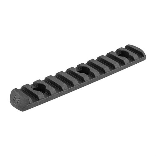 Die M-LOK Polymer Rail von MAGPUL bietet eine leichte, strapazierfähige Lösung zum Anbringen von Picatinny-Zubehör an deinem AR-15, inklusive aller Montageschrauben.