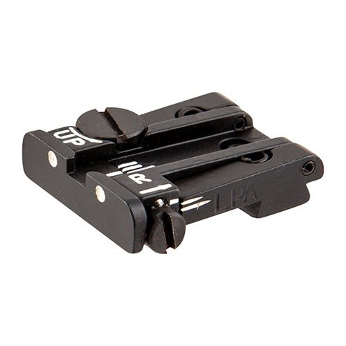 Améliore ton tir avec la hausse arrière réglable SIG SAUER, facile à installer, compatible avec la hausse avant d'origine et ajustable en dérive et en élévation.
