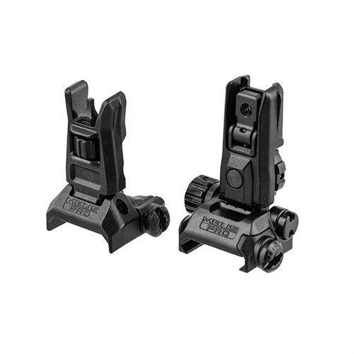 Das Magpul MBUS Pro LR Sight Set bietet robuste Stahlkonstruktion, werkzeuglose Höhenverstellung und eine kompakte Bauweise für präzises Zielen auf variable Distanzen.