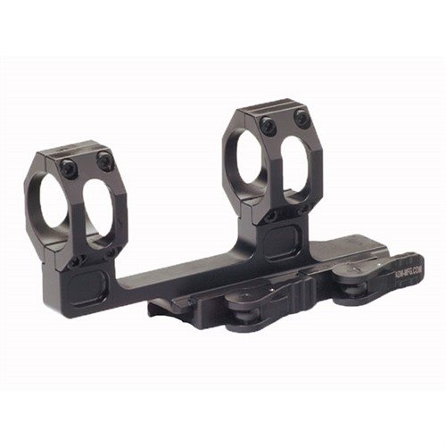 Die RECON H Quick Detach Scope Mounts bieten eine robuste, einteilige Basis mit schnellem Anbringen und Abnehmen, ideal für AR-15s und optimale Augenabstände.