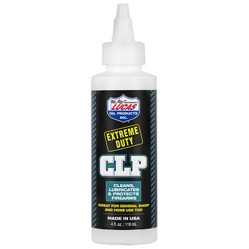 Lucas Oil Extreme Duty CLP pulisce, lubrifica e protegge le armi in un solo passaggio, penetrando la ruggine e offrendo protezione duratura contro la corrosione.