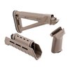 Aggiorna il tuo Kalashnikov con il set Magpul MOE AK: calcio fisso ottimizzato, guardia con M-LOK, impugnatura ergonomica e possibilità di stoccaggio interno.