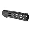 Die SP SERIES HANDGUARDS bieten ein robustes, einteiliges Design mit 7 M-LOK Slots, einer hochwertigen MIL-STD 1913 Schiene und sind 100% in den USA hergestellt.