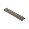 Der MAGPUL AR-15 Picatinny Rail Cover schützt deine Hände vor scharfen Kanten, verbessert den Grip und passt perfekt auf viele Handguards.