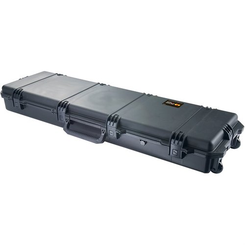 La custodia IM3300 STORM offre sei ganci Press & Pull, maniglie ergonomiche, ruote inline e materiali HPX leggeri, garantendo protezione e durata nel tempo.