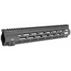 Améliore ton HK416 avec le garde-main M-LOK en aluminium de Midwest Industries, offrant une installation facile, une finition robuste et sept emplacements M-LOK.