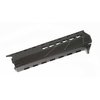 Der BCMGunfighter PKMR KeyMod Handguard bietet eine kostengünstige, ergonomische Lösung mit KeyMod-Slots für Zubehör und einem integrierten Handstop für besseren Halt.