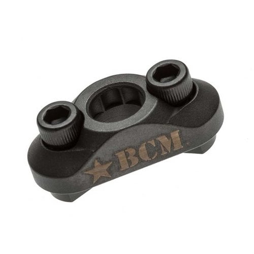 Il BCMGunfighter MCMR-SM M-LOK® QD Sling Mount offre un punto di attacco stabile e conveniente per sling swivels, con costruzione in acciaio e design a profilo basso.