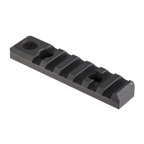 Il Mini Picatinny Rail di Victor Company offre un supporto versatile per accessori, si fissa facilmente al tuo Titan 1022 e mantiene il punto di montaggio QD.