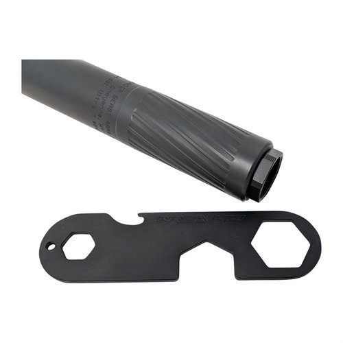 La HELLFIRE WRENCH di AREA 419 offre robustezza e versatilità: installa facilmente i mount per soppressori e include un apribottiglie integrato.