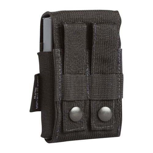 Le pouch ajustable AICS/AW d'Armageddon Gear maintient fermement tes chargeurs sur le webbing PALS ou une ceinture jusqu'à 2 pouces, avec un accès rapide.