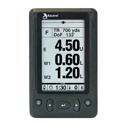 Il Kestrel HUD 5 Series offre un display chiaro per soluzioni di tiro, memorizza fino a 10 obiettivi e permette aggiornamenti in tempo reale tramite wireless.