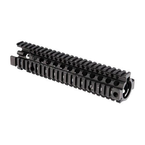Il RIS II MK18 di Daniel Defense è un handguard in alluminio con montaggio rapido per M203, offre flottazione della canna e ampie opzioni di accessori.