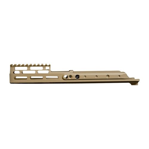 Améliore ton FN SCAR MK17 avec les garde-main SCAR MREX MKII en aluminium 6061-T6, offrant des slots M-LOK pour accessoires et un montage facile à 12 heures.
